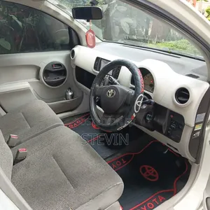 Toyota Passo 2012 White