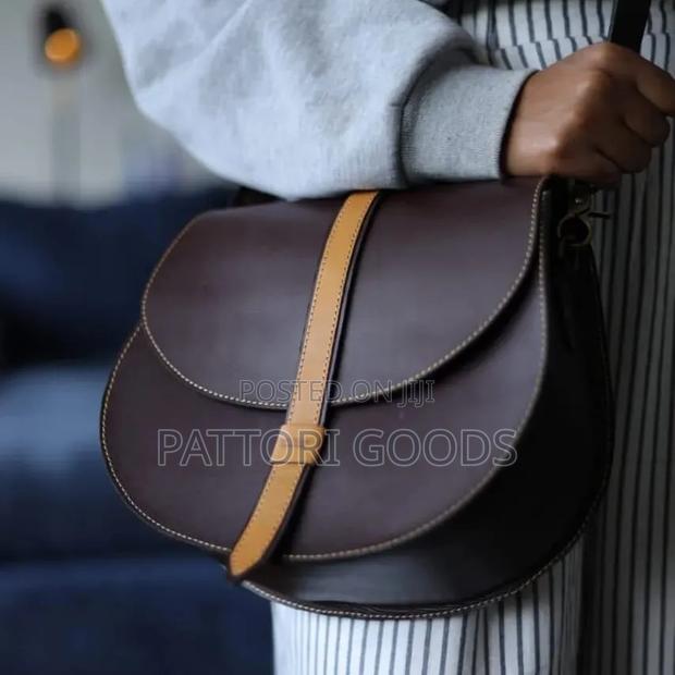 Leather Shoulder Bag - Round Base - main view