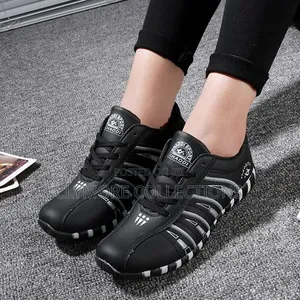 Women’s Ultra-Soft Breathable Walking Sneakers – Size 37