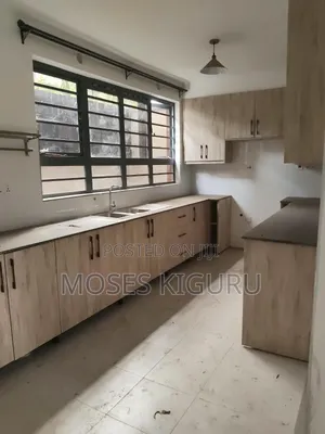 3bdrm Townhouse / Terrace in Kamakis for rent