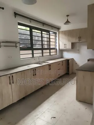3bdrm Townhouse / Terrace in Kamakis for rent