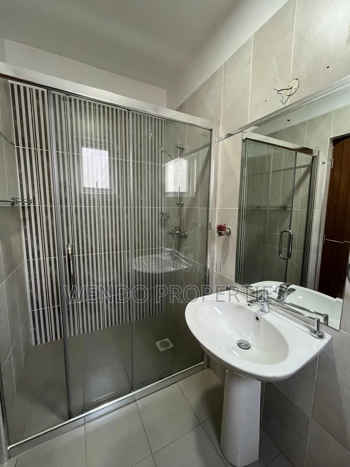 1bdrm Apartment in Raphta Road Area for rent