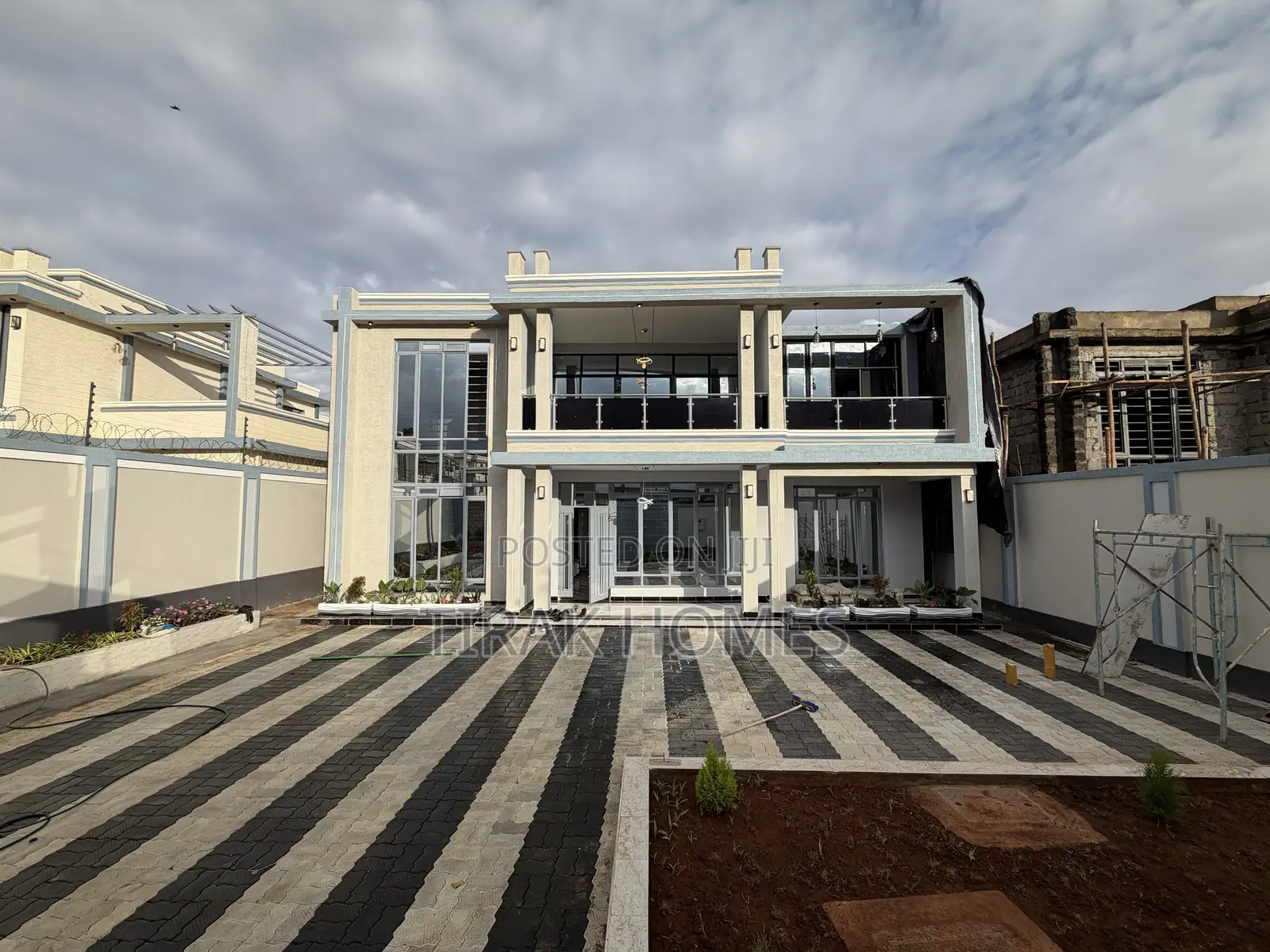 4bdrm Maisonette in Kwa Kairu for sale