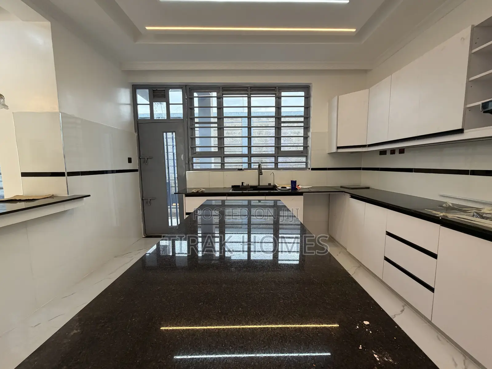 4bdrm Maisonette in Kwa Kairu for sale