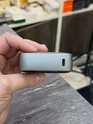 Green Lion VALMONT 10000 mAh Power Bank With TFT Real Time Display