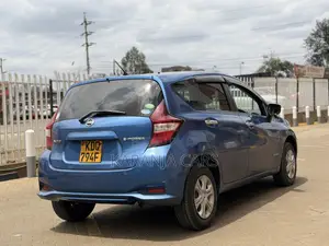 Nissan Note 1.2 Hybrid 2017 Blue