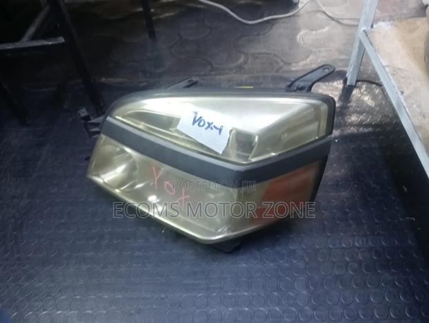 Toyota Voxy 2005 Headlight - main view