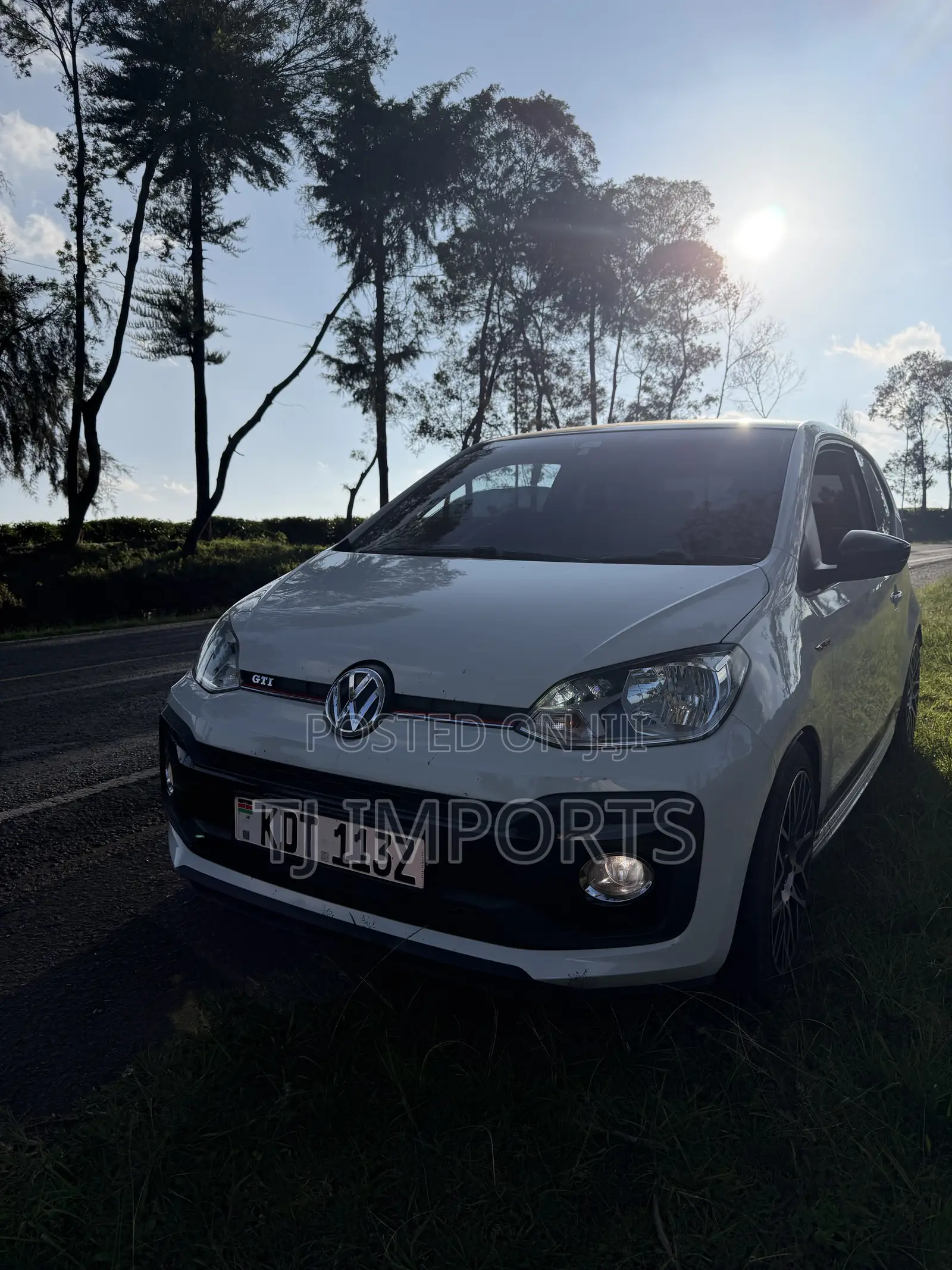Volkswagen Up 2018 White