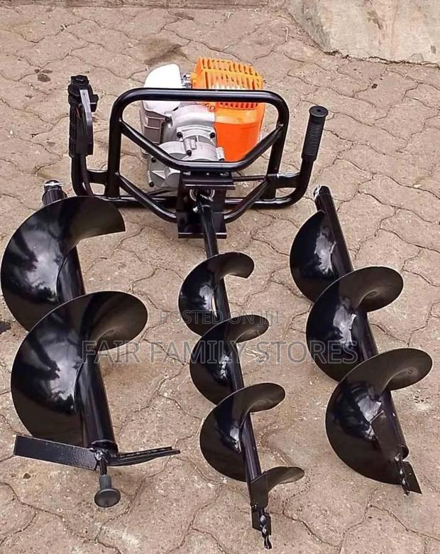 Earth Auger Post Hole Digger - main view