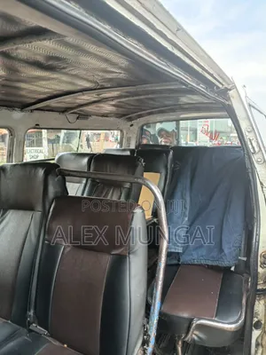 Toyota HiAce 2000 White