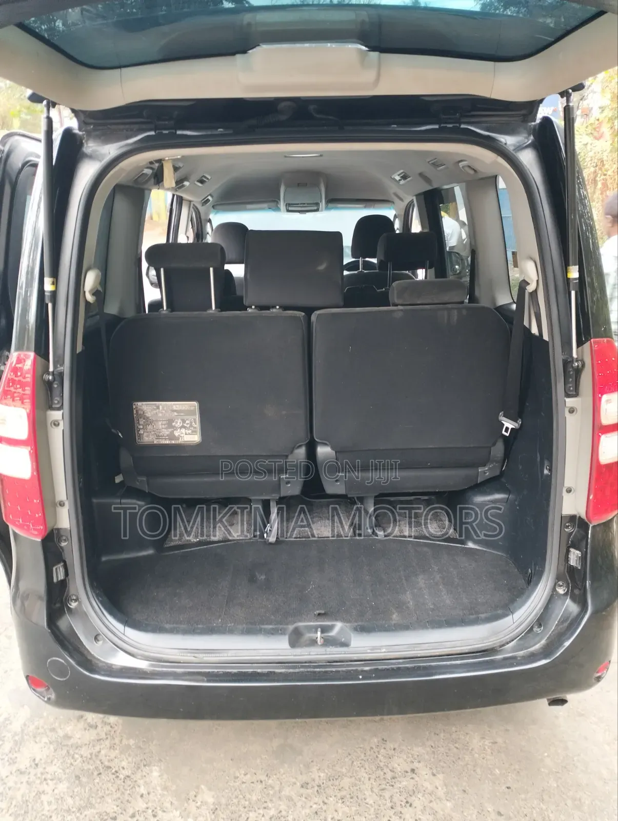 Toyota Noah 2010 Black