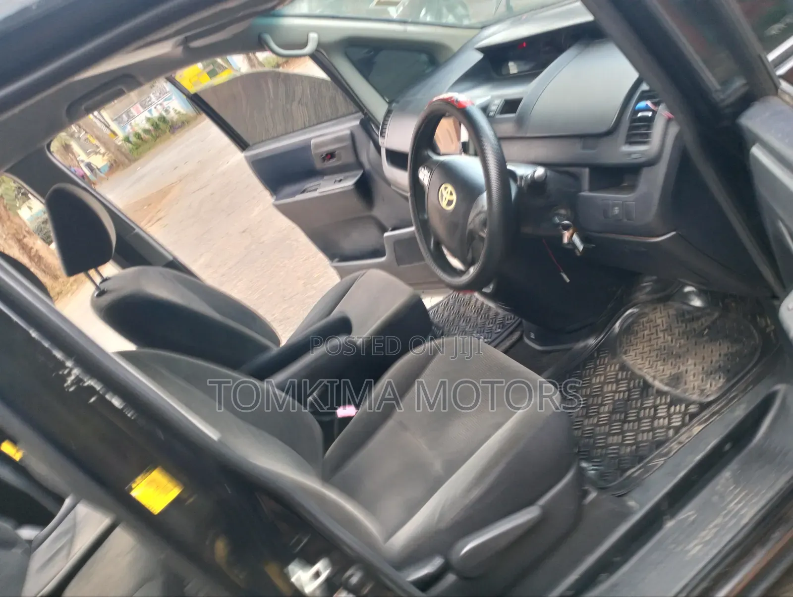Toyota Noah 2010 Black