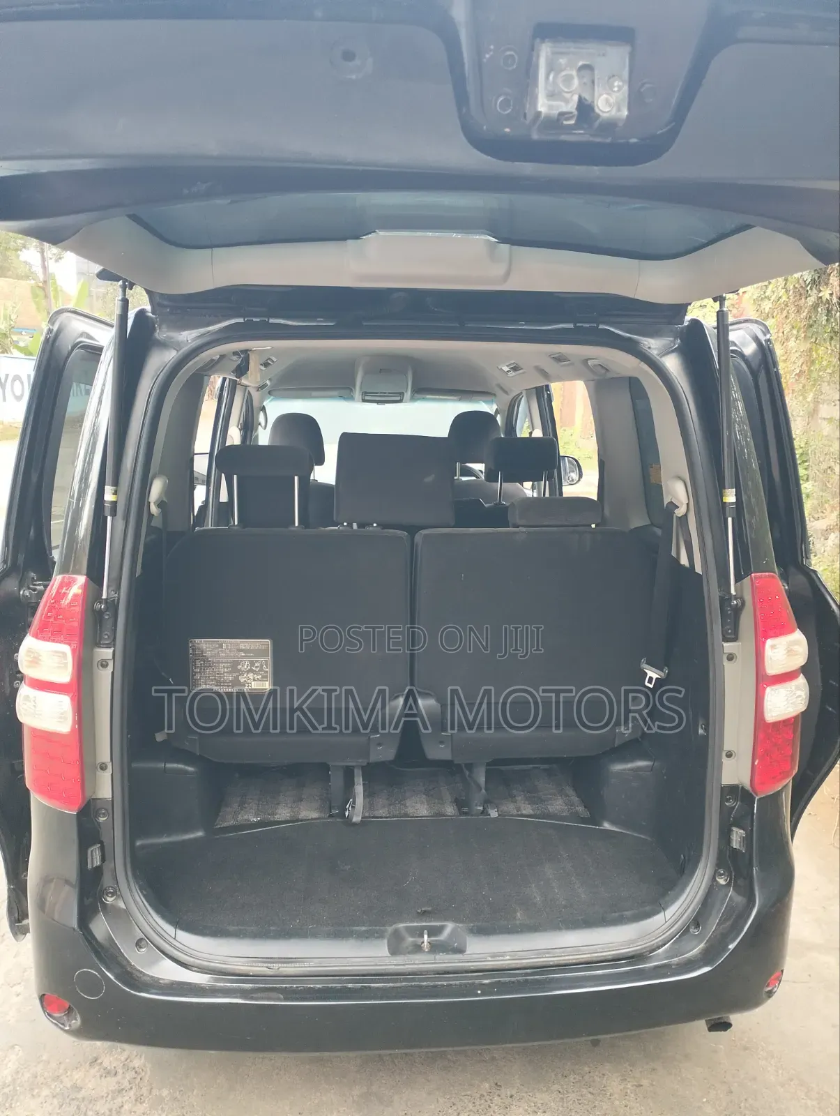 Toyota Noah 2010 Black