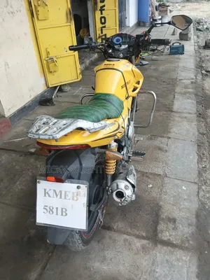 Dayun DY150 2016 Yellow