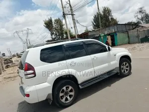 Toyota Land Cruiser 2009 White