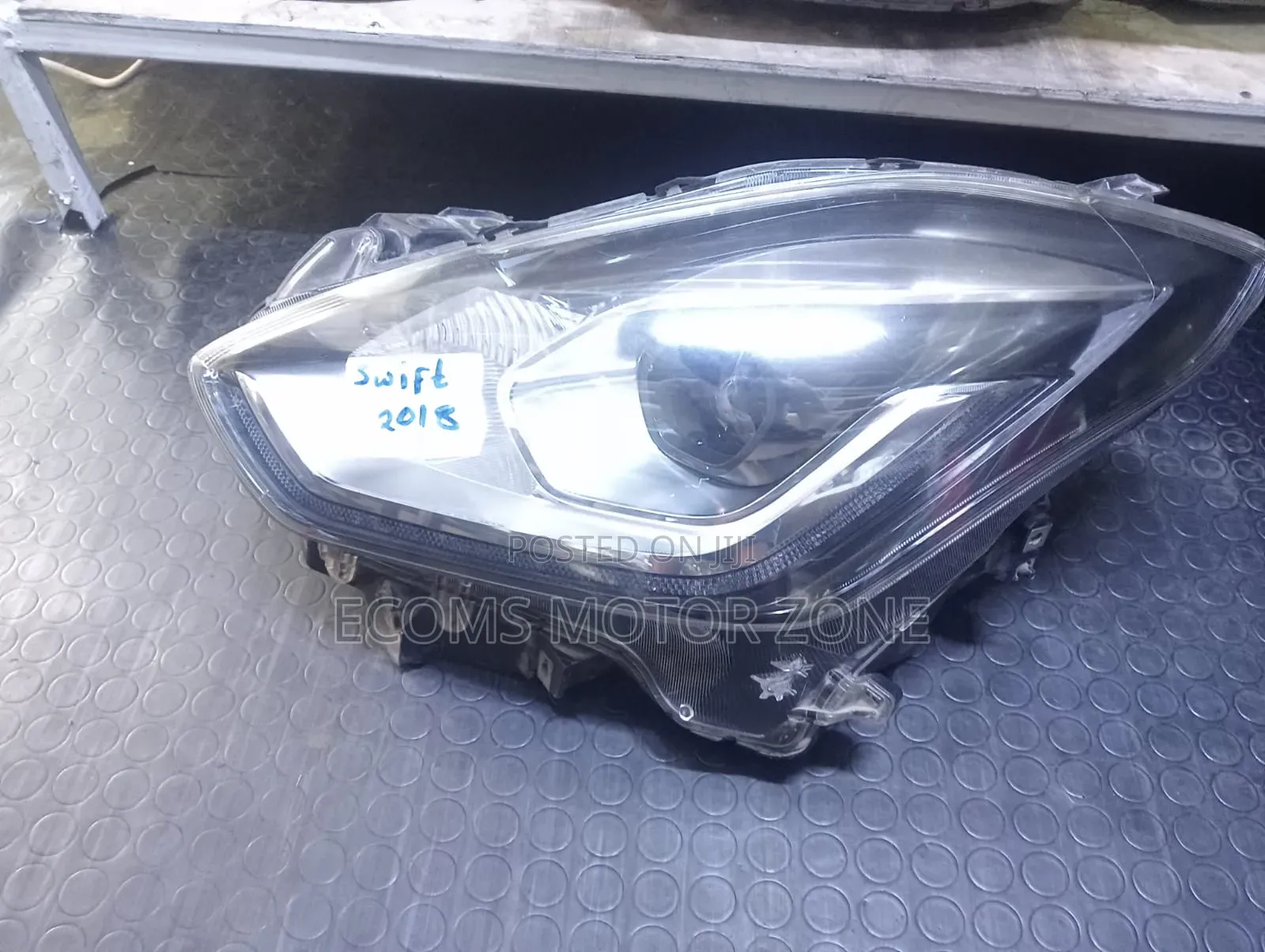 Suzuki Swift 2018 Headlight