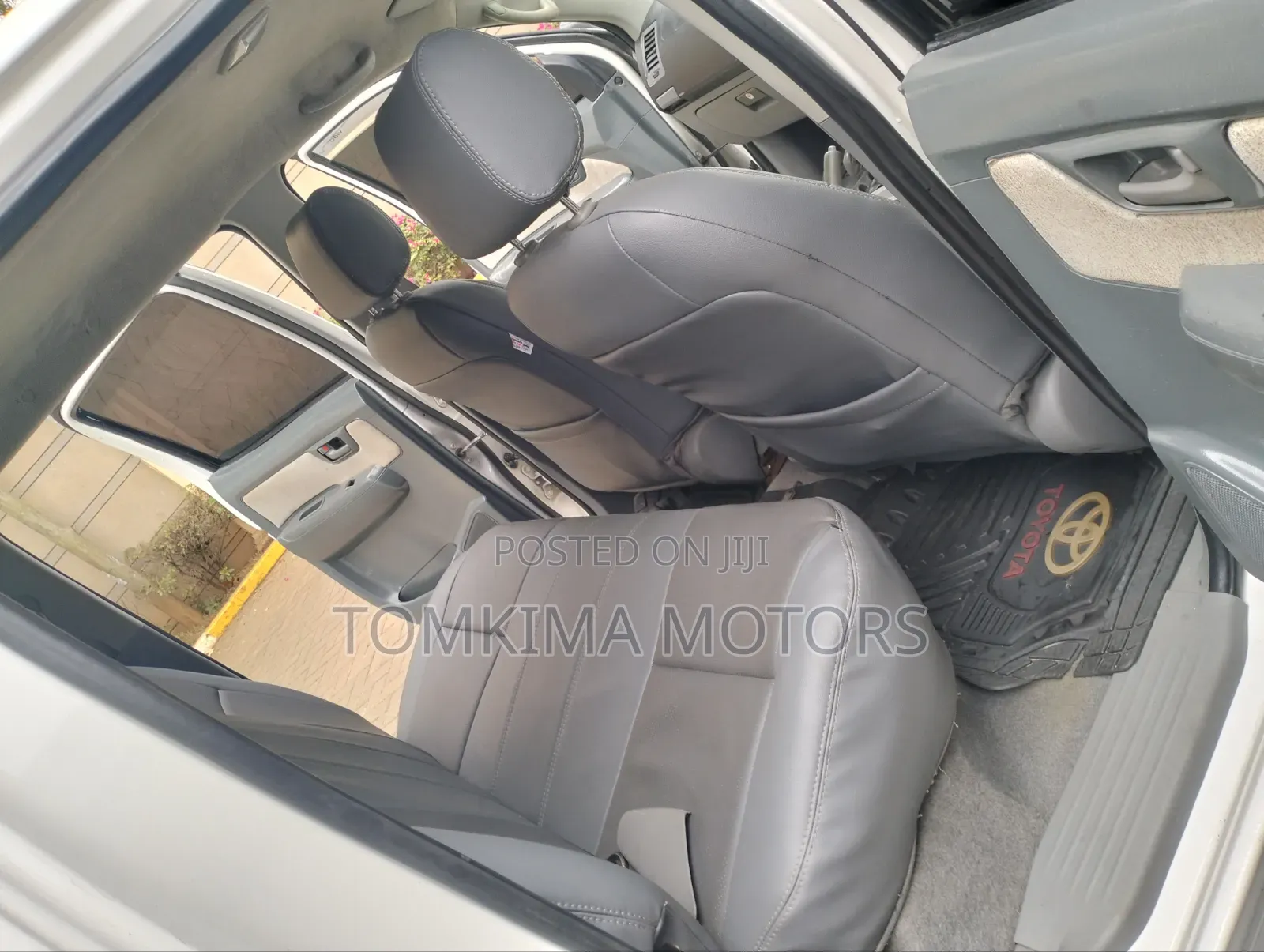 Toyota Hilux 2012 Pearl