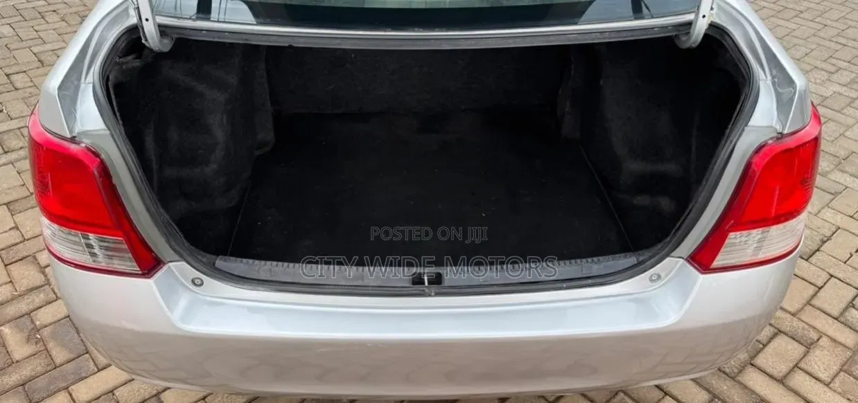 Toyota Axio 1.5 G 2WD 2013 Silver