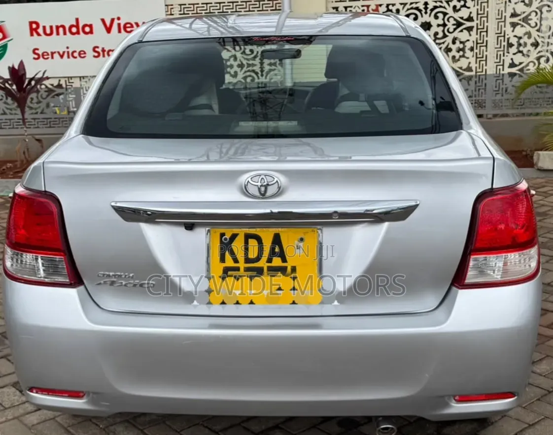 Toyota Axio 1.5 G 2WD 2013 Silver