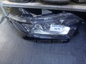 Mitsubishi Outlander 2017 Headlight
