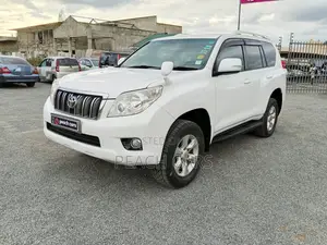 Toyota Land Cruiser Prado 2010 White