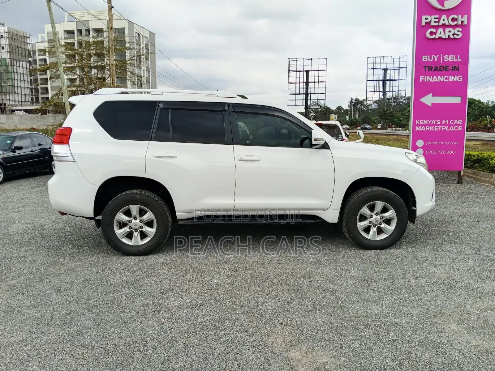 Toyota Land Cruiser Prado 2010 White