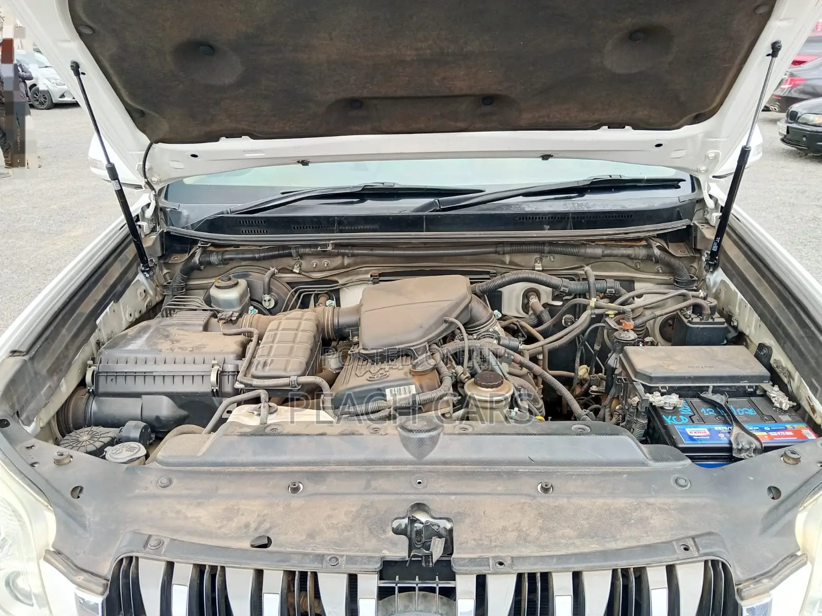 Toyota Land Cruiser Prado 2010 White