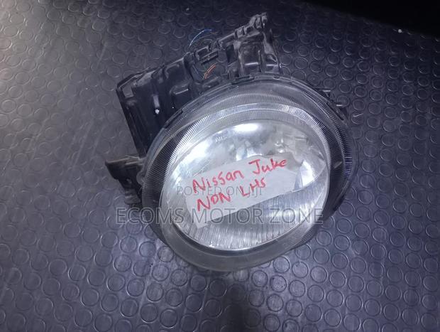 Nissan Juke 2012 Headlight - main view