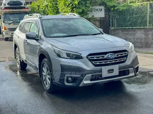 Subaru Outback 2023 Silver