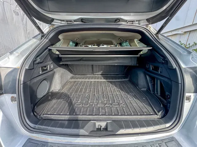 Subaru Outback 2023 Silver