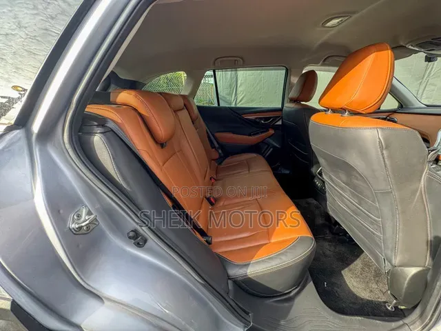 Subaru Outback 2023 Silver
