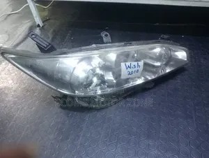 Toyota Wish 2010 Headlight