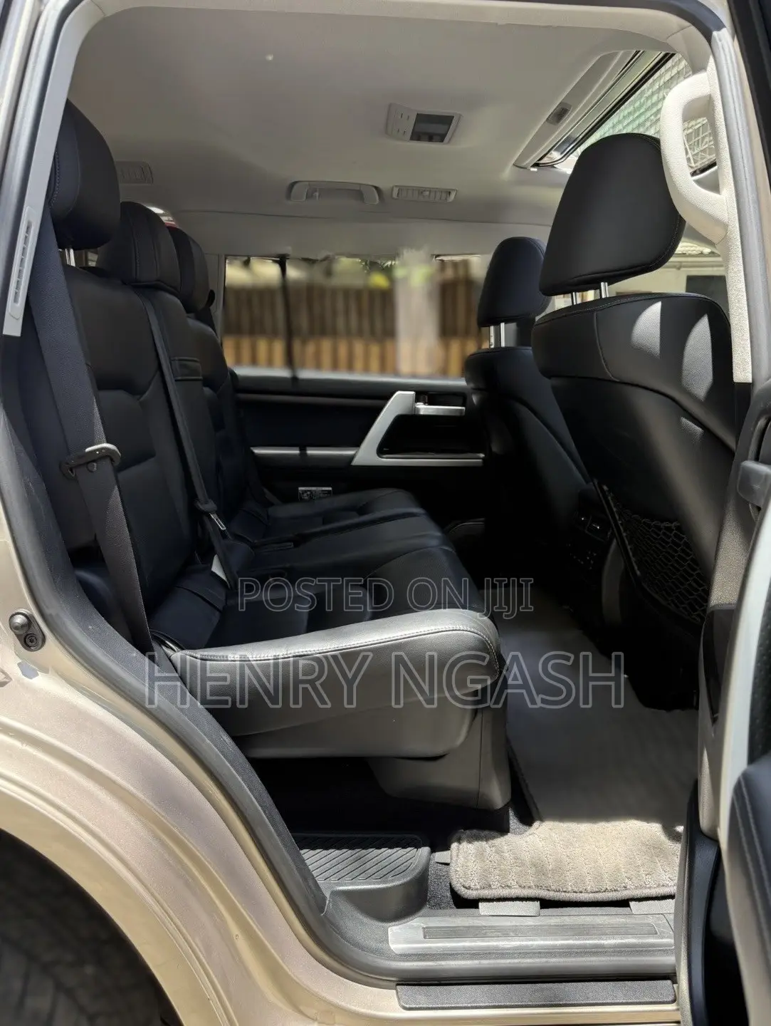 Toyota Land Cruiser 2018 Gold