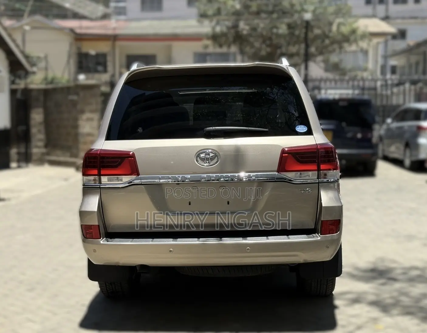 Toyota Land Cruiser 2018 Gold