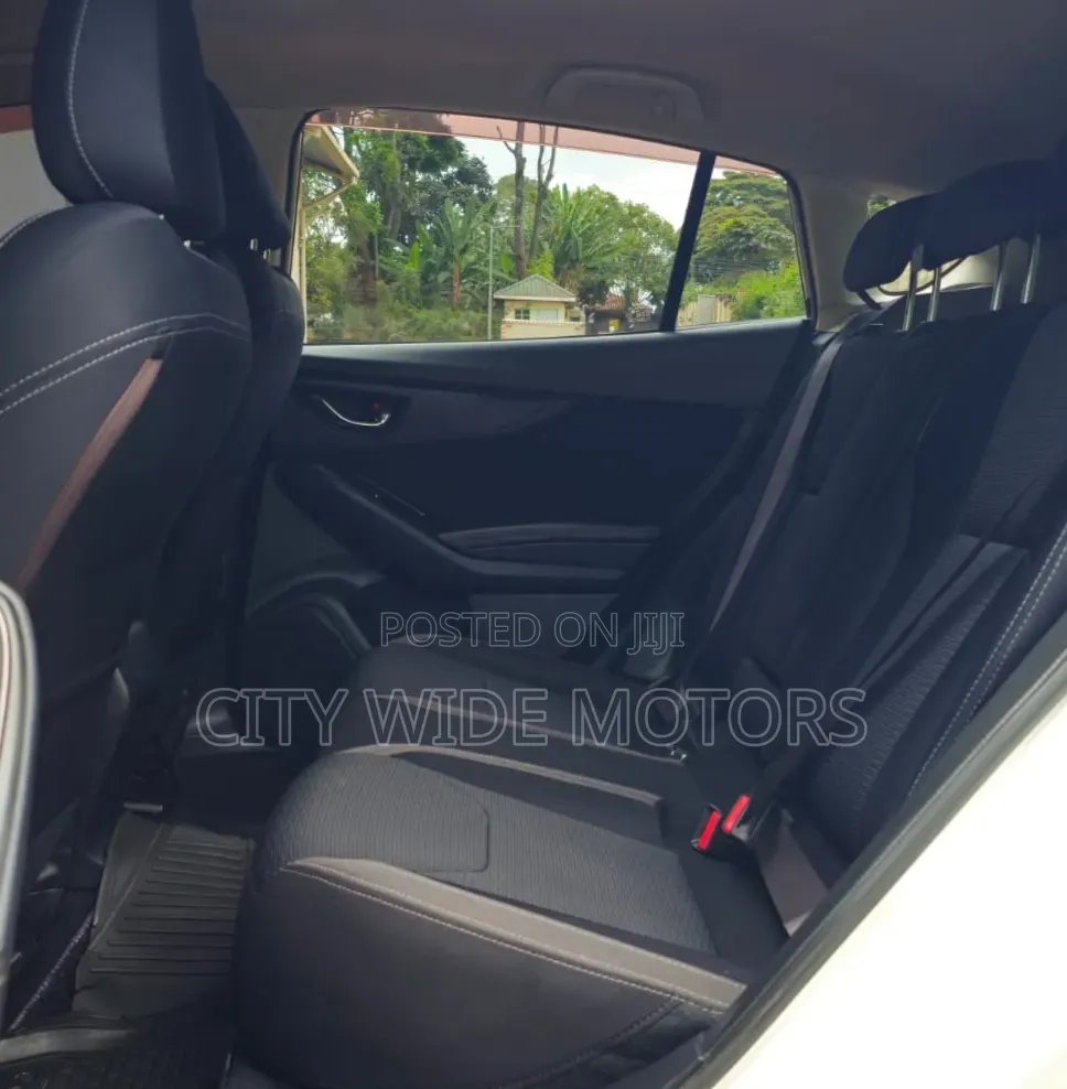 Subaru Impreza 2.0i AWD Hatchback 2017 Pearl