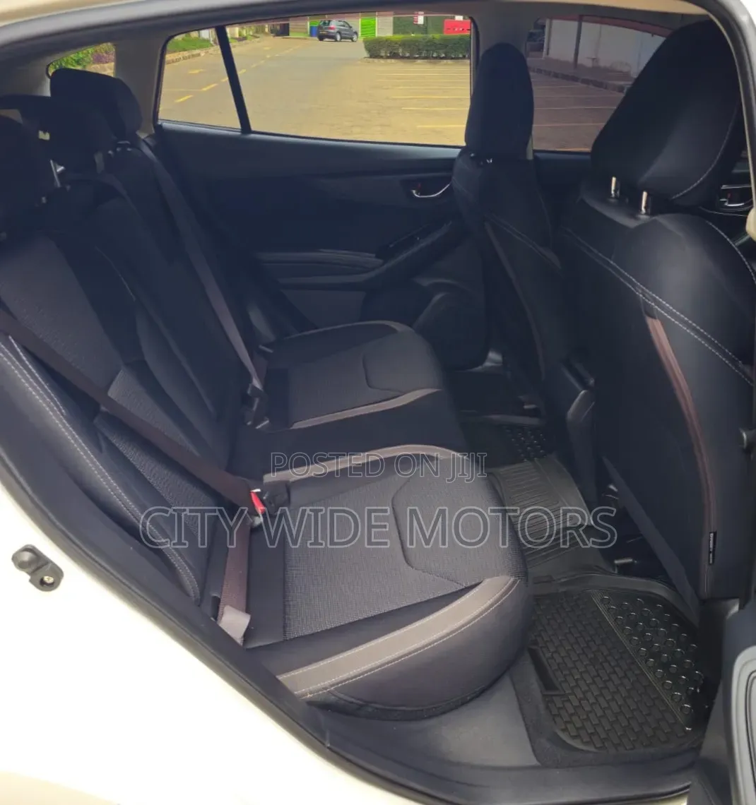 Subaru Impreza 2.0i AWD Hatchback 2017 Pearl