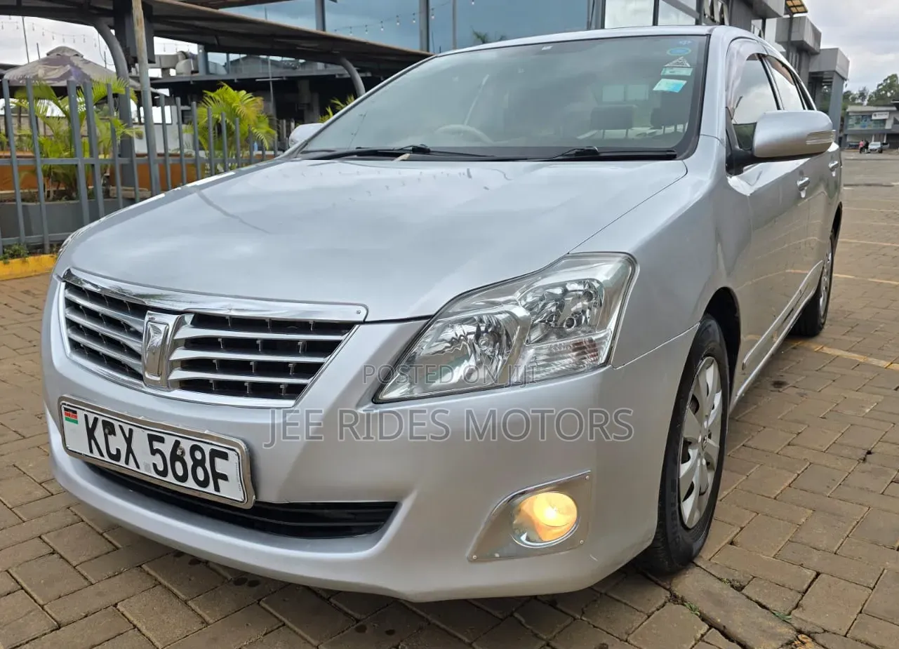 Toyota Premio 2012 Silver