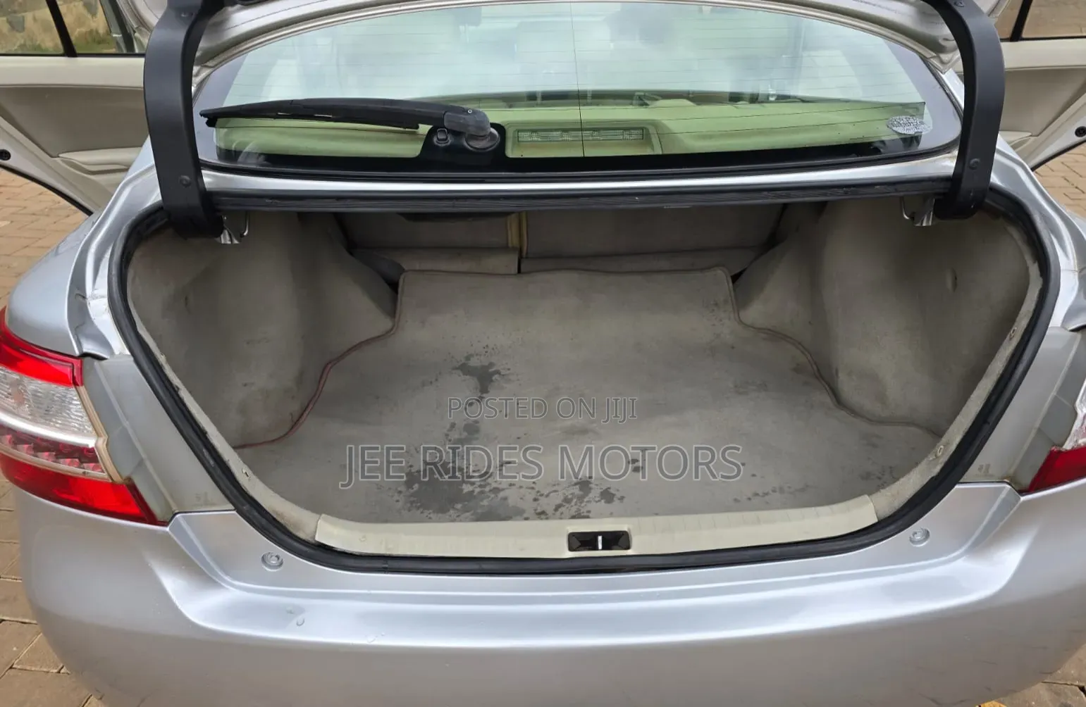 Toyota Premio 2012 Silver