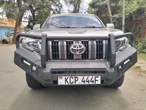 Toyota Land Cruiser Prado 2011 Gray