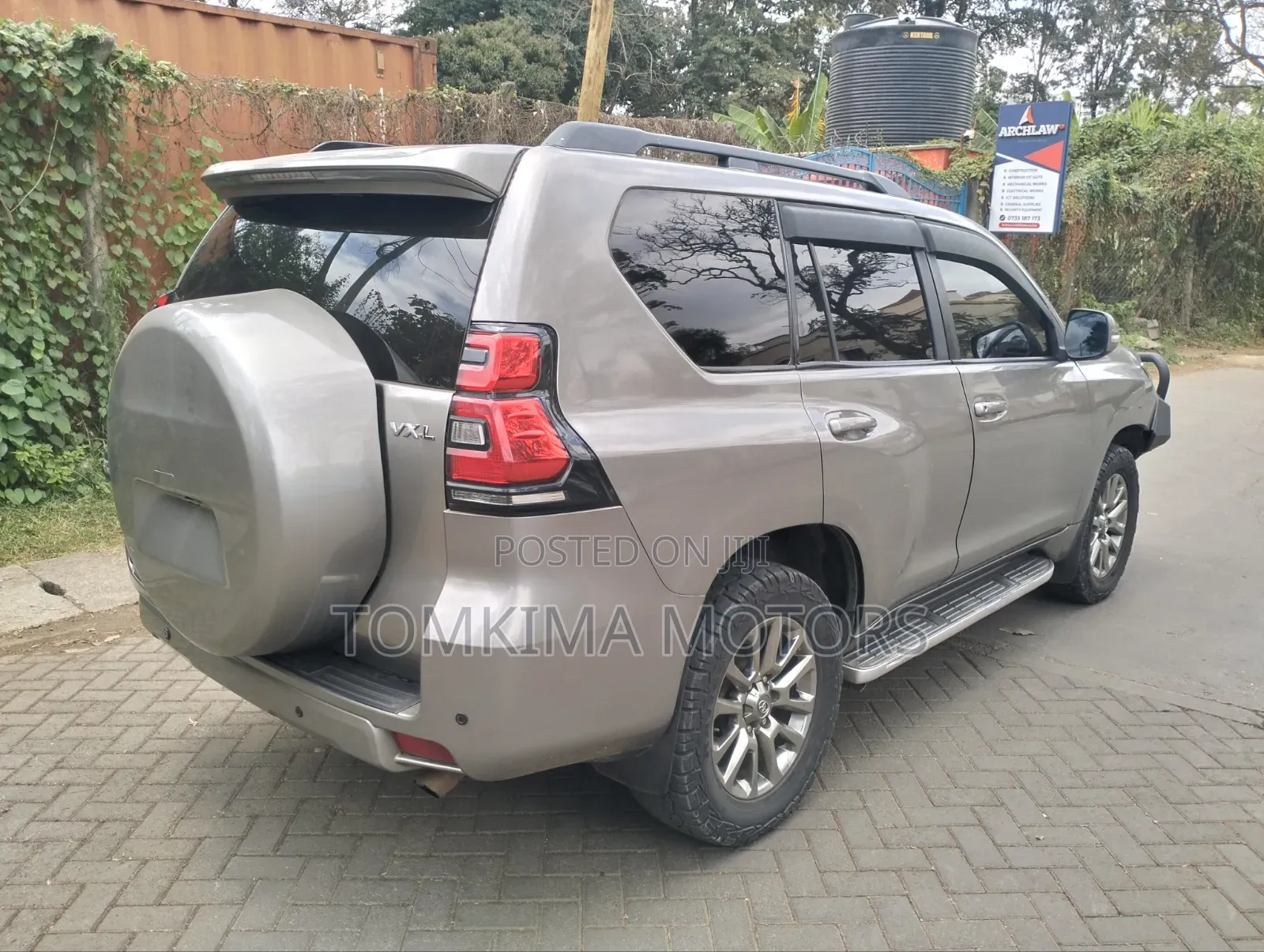 Toyota Land Cruiser Prado 2011 Gray