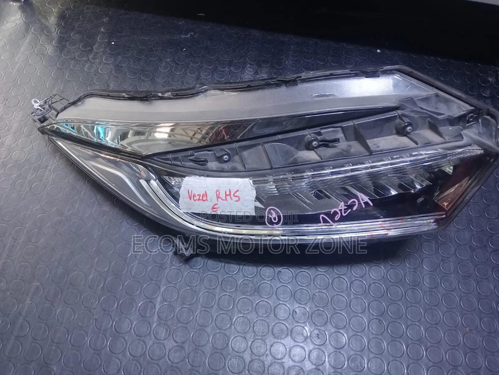 Honda Vezel 2018 Headlight Letter E