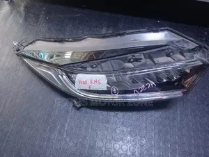 Honda Vezel 2018 Headlight Letter E