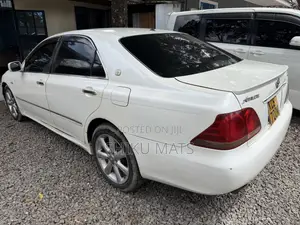 Toyota Crown 2008 White