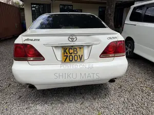 Toyota Crown 2008 White