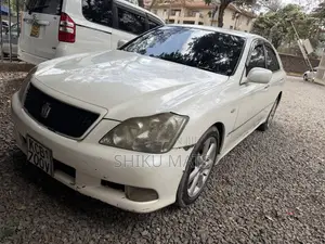 Toyota Crown 2008 White