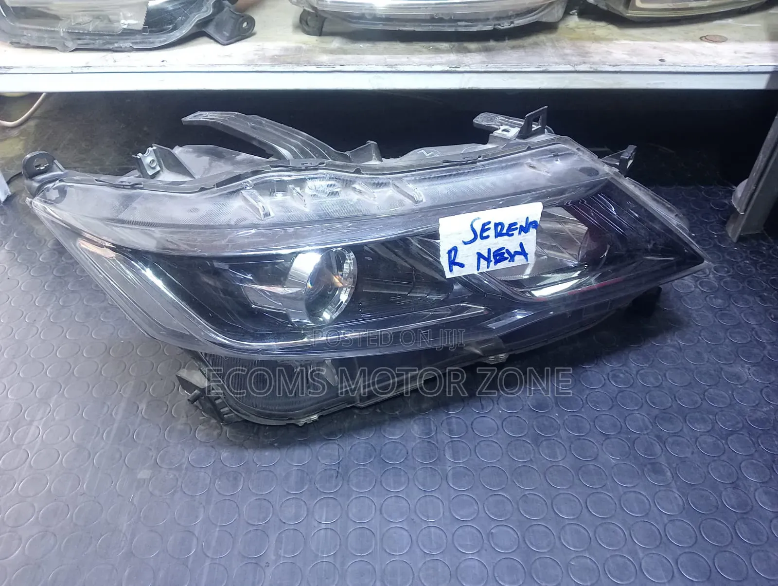 Nissan Serena 2018 Headlight