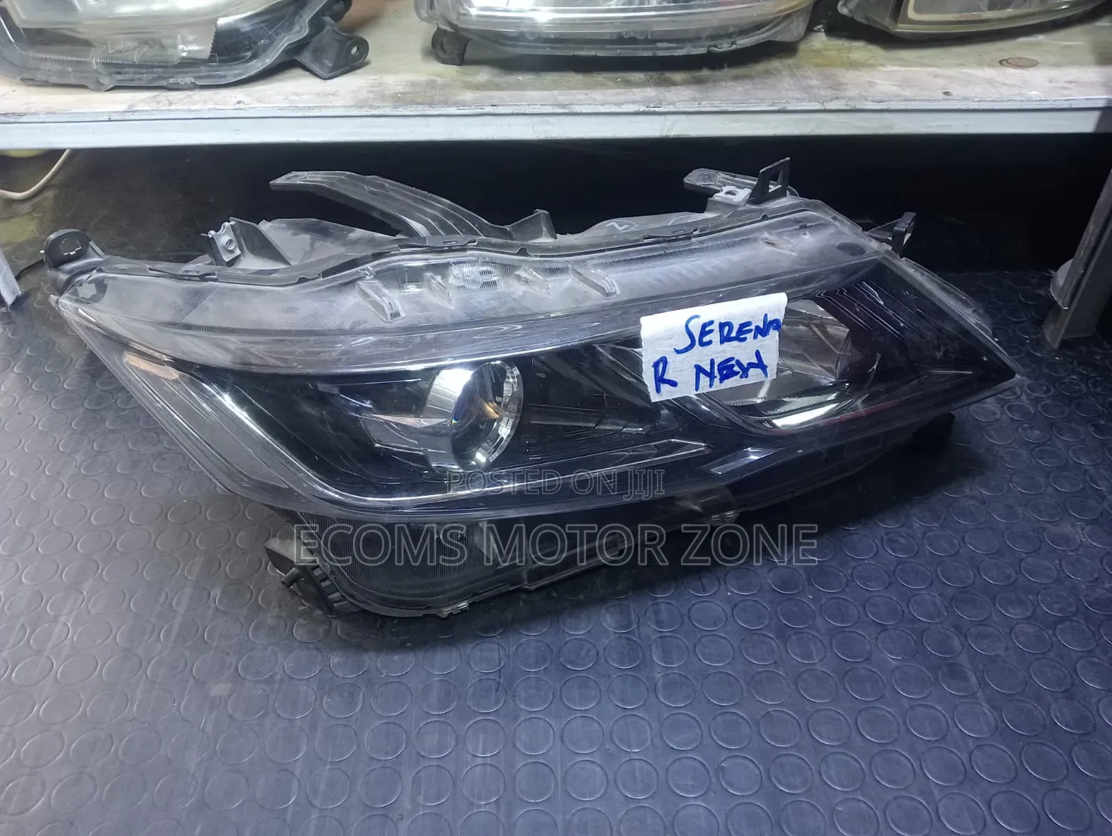 Nissan Serena 2018 Headlight