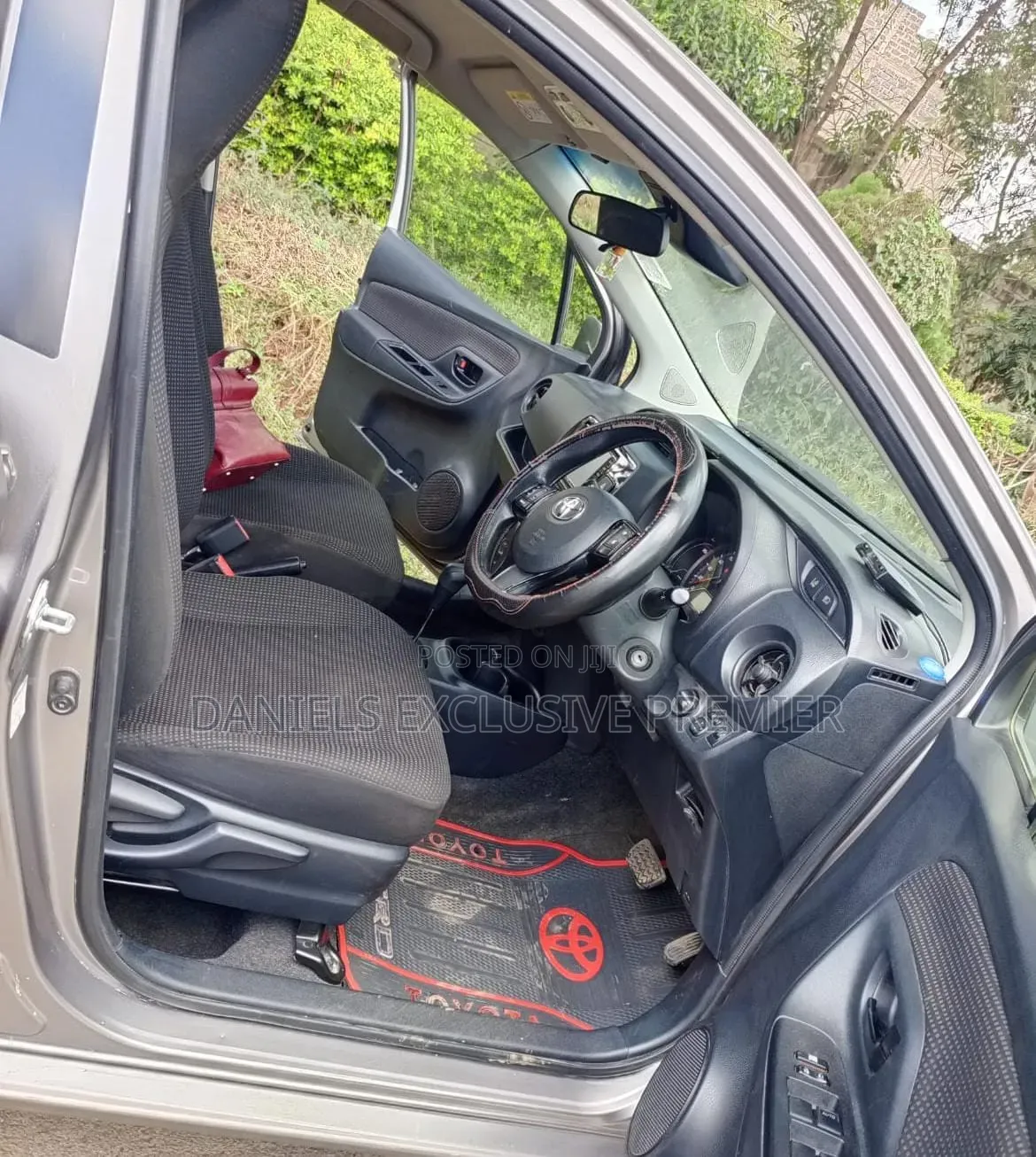 Cheap 5 Seater Toyota Vits for Hire/Rent