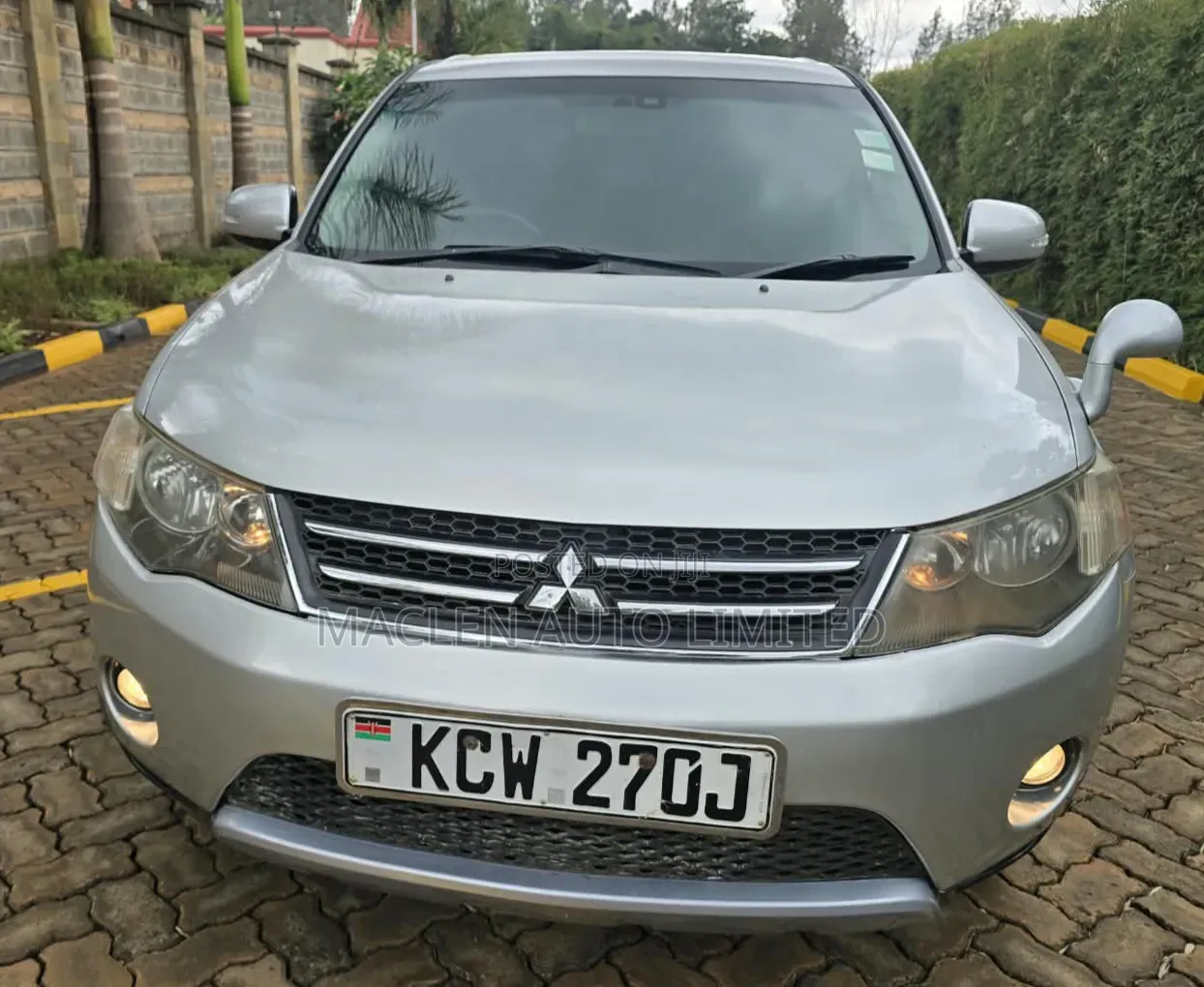 Mitsubishi Outlander 2012 Silver