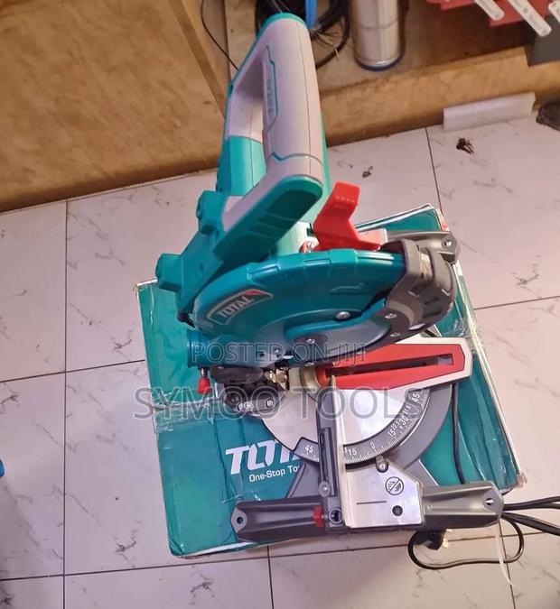 Total 1400w Mitre Saw - main view
